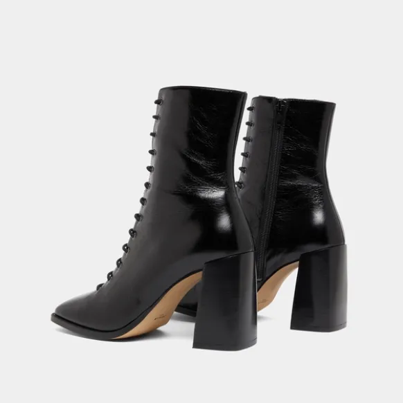 Bottines à talons lacées