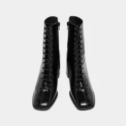 Bottines à talons lacées
