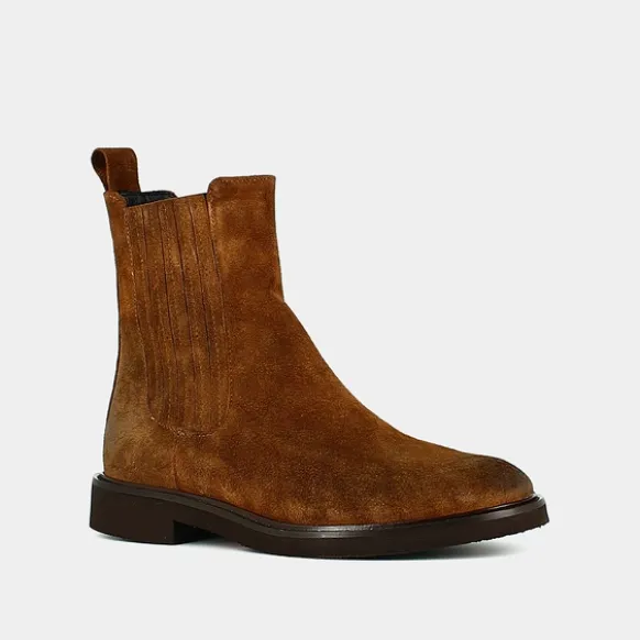 Chelsea boots