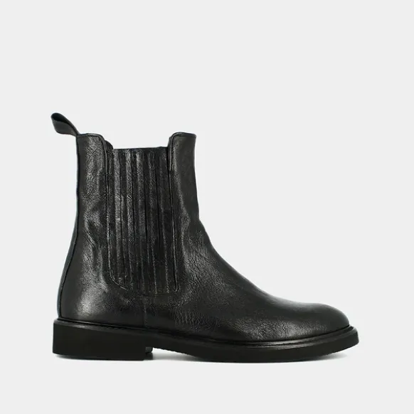 Chelsea boots