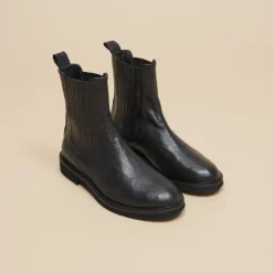 Chelsea boots