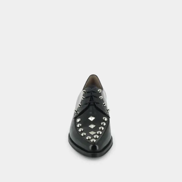 Derbies à clous