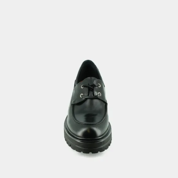 Derbies à lacets