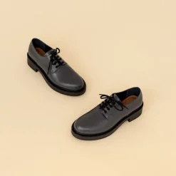Derbies à lacets et semelles épaisses