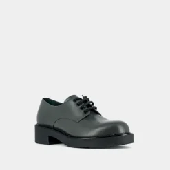 Derbies à lacets et semelles épaisses