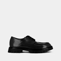 Derbies à lacets et semelles crantées