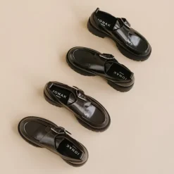 Derbies à talons plats, boucles et coutu...