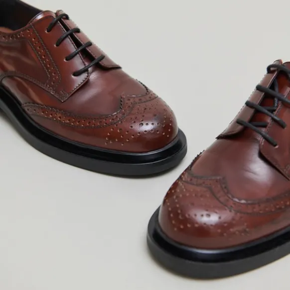 Derbies ajourées