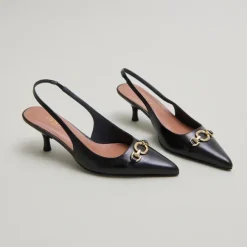 Escarpins à mors dorés