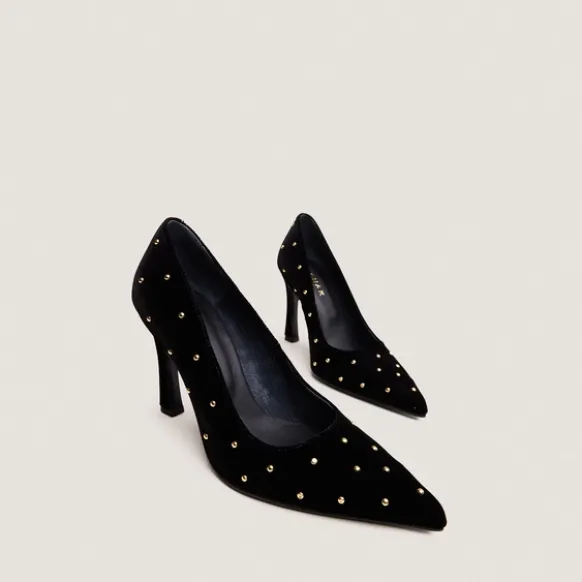 Escarpins à rivets