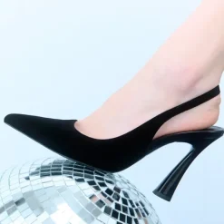 Escarpins slingbacks à bouts pointus