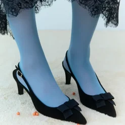 Escarpins slingbacks à détail avant