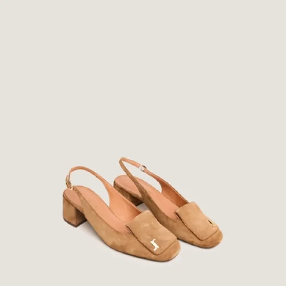Escarpins slingbacks à monogrammes