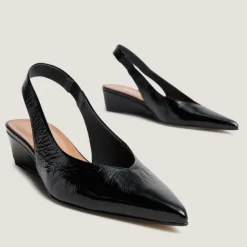 Escarpins slingbacks et petits talons compensés