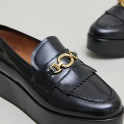 Mocassins à boucles dorées