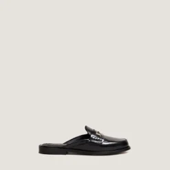 Mocassins à bouts arrières ouverts et monogrammes
