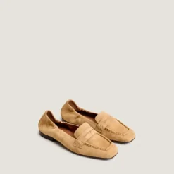 Mocassins à bouts carrés
