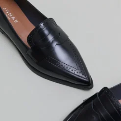 Mocassins à bouts pointus