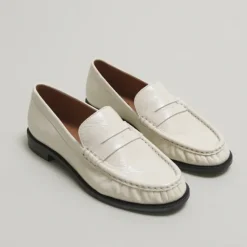 Mocassins à bouts ronds et froncés