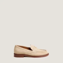 Mocassins à bouts ronds et monogrammes