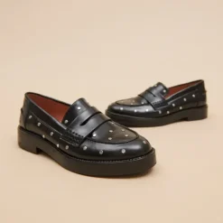 Mocassins à détails argentés