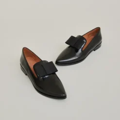 Mocassins à noeuds et bouts pointus