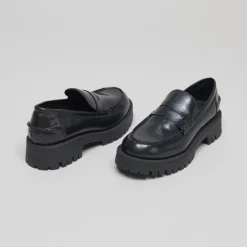 Mocassins à semelles crantées