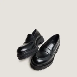 Mocassins à semelles crantées