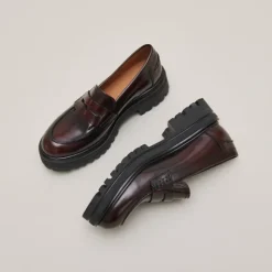Mocassins à semelles crantées