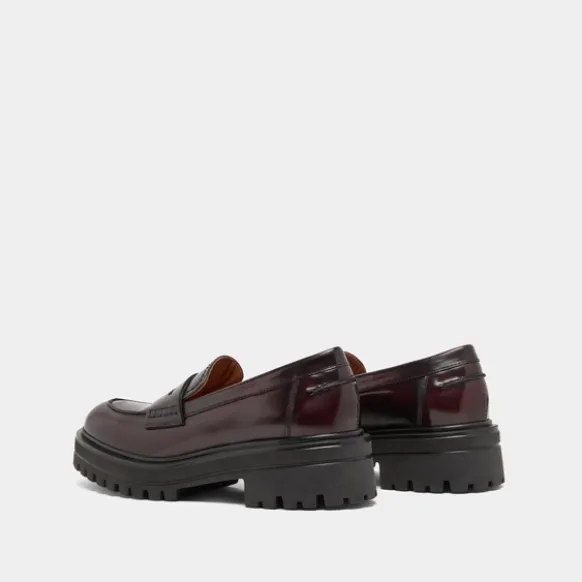 Mocassins à semelles crantées