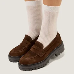 Mocassins à semelles crantées