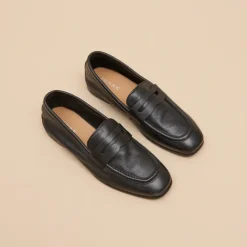 Mocassins à talons plats et bouts arrond...