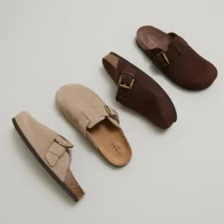 Mules à boucles