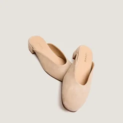 Mules à bouts ronds et petits talons