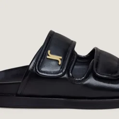 Mules à monogrammes