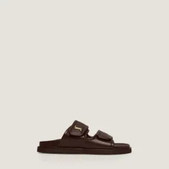 Mules à monogrammes