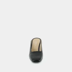 Mules à talon incliné