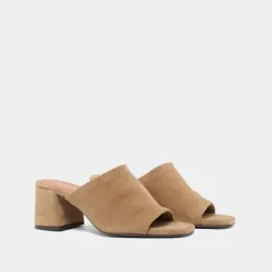 Mules à talons et bouts ouverts