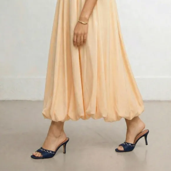 Mules à talons hauts et rivets
