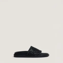 Mules ajourées