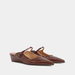 Mules compensées à bouts pointus