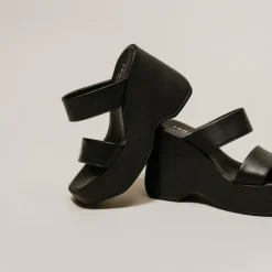 Mules compensées à brides