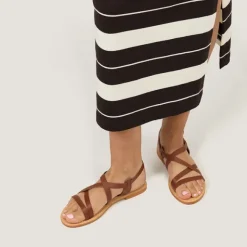 Nu-pieds à brides croisées