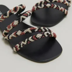 Nu-pieds à brides perlées