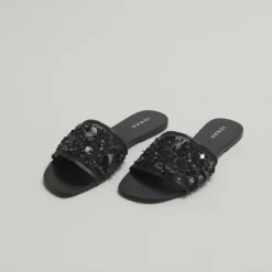 Nu-pieds à fleurs