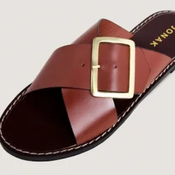 Nu-pieds à lanières entrecroisées