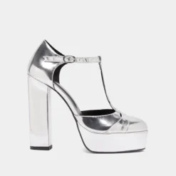 Salomés à talons et plateformes