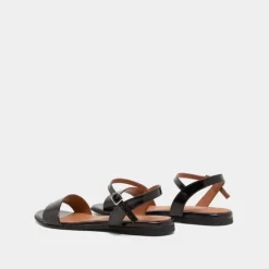 Sandales