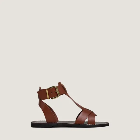 Sandales à boucles et brides