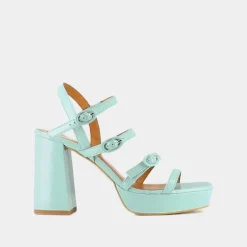 Sandales à brides et bouts carrés